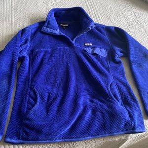 Woman’s Patagonia fleece pullover